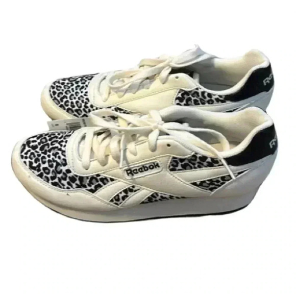 Reebok Women Cheetah Print Rewind Run Sneakers Size 8 - Picture 1 of 9